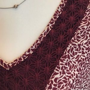 Eyeshadow | Burgundy & Cream with crocheted detail